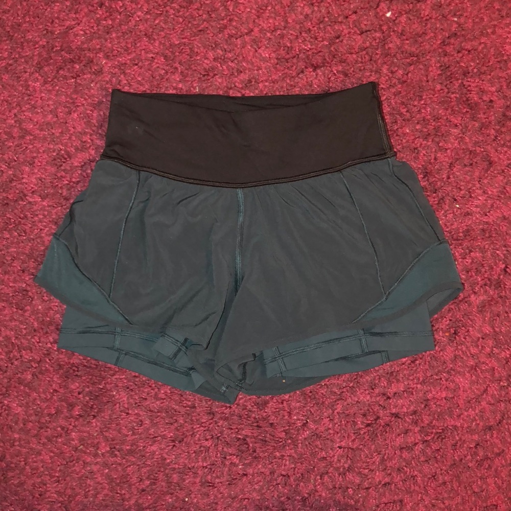 Worn once Lululemon shorts dark blue